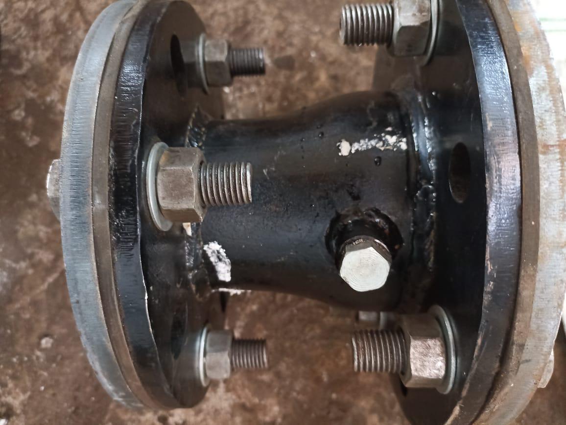Flange with hydro testing